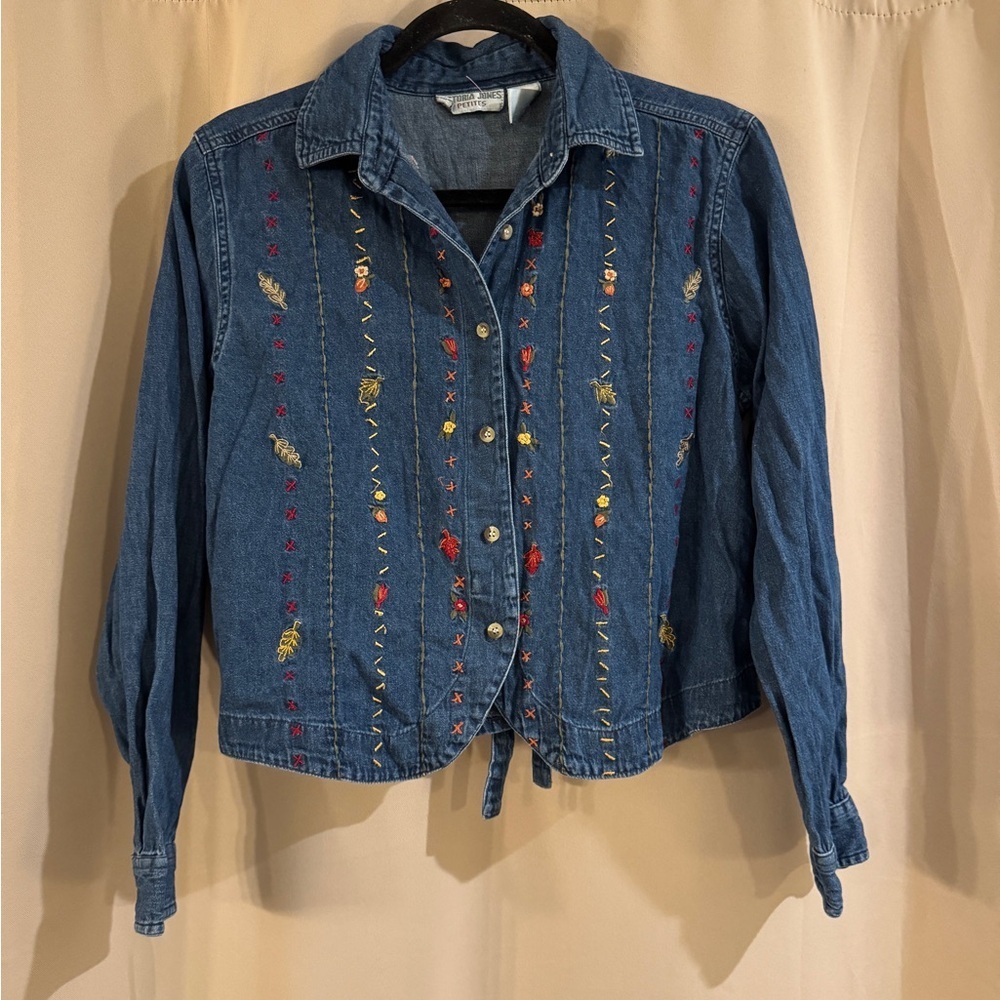 Victoria Jones Vintage Embroidered Denim Button-Up Jacket - Blue